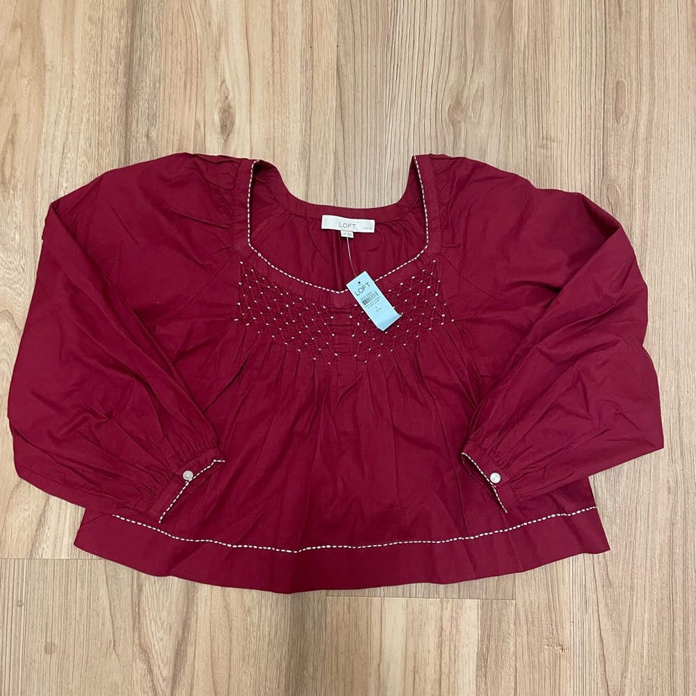 LOFT Brand New Women’s Burgundy Puff Sleeve Blouse
100% Cotton